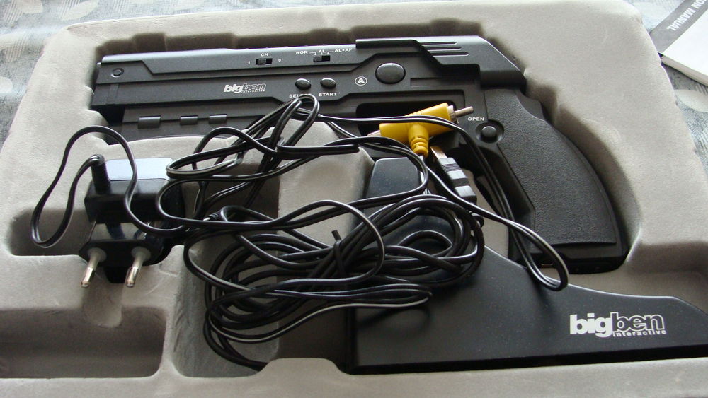 GUNSTATION tmRF868 SANS FIL RADIO FREQUENCE Consoles et jeux vidos