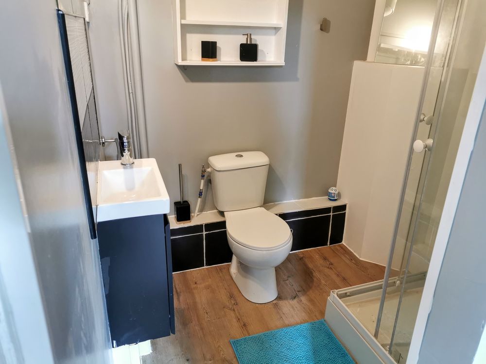 Location Appartement Studio face à UCO avec stationnement possible Niort