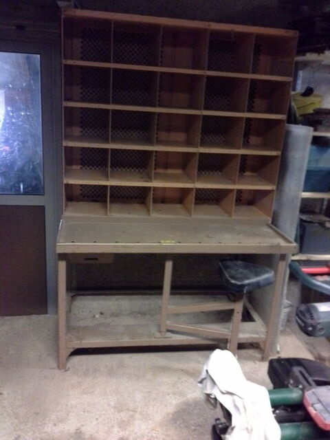 casier m�tallique (grande taille). Saint-Cr�pin-d'Auberoche (24)