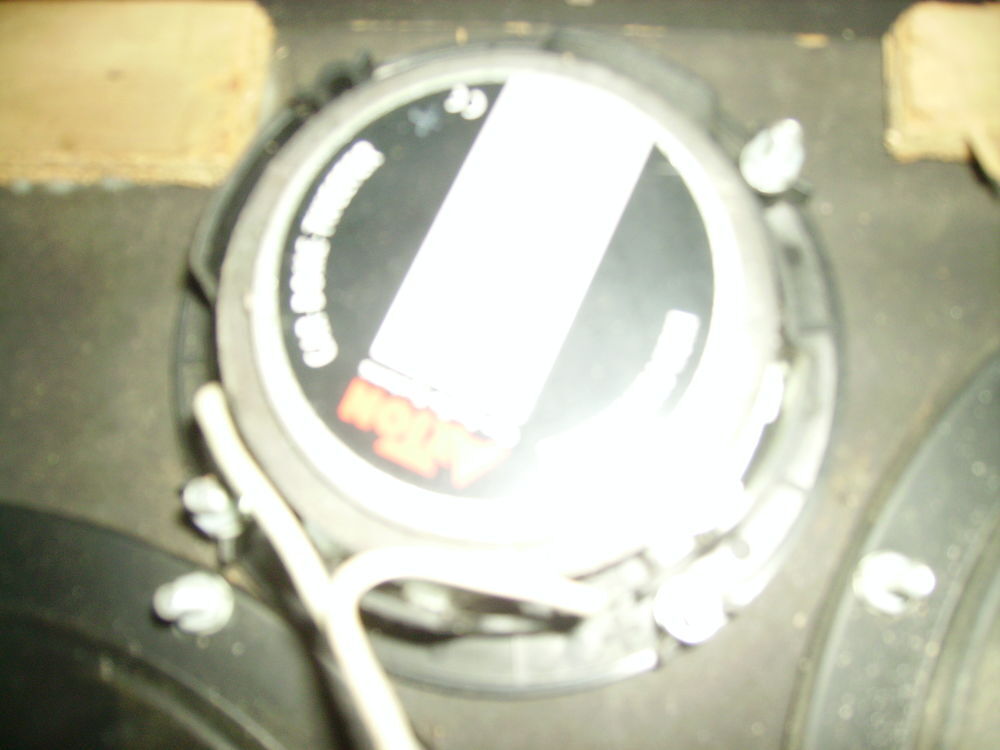 Enceinte voiture AXTON et ampli Audio et hifi
