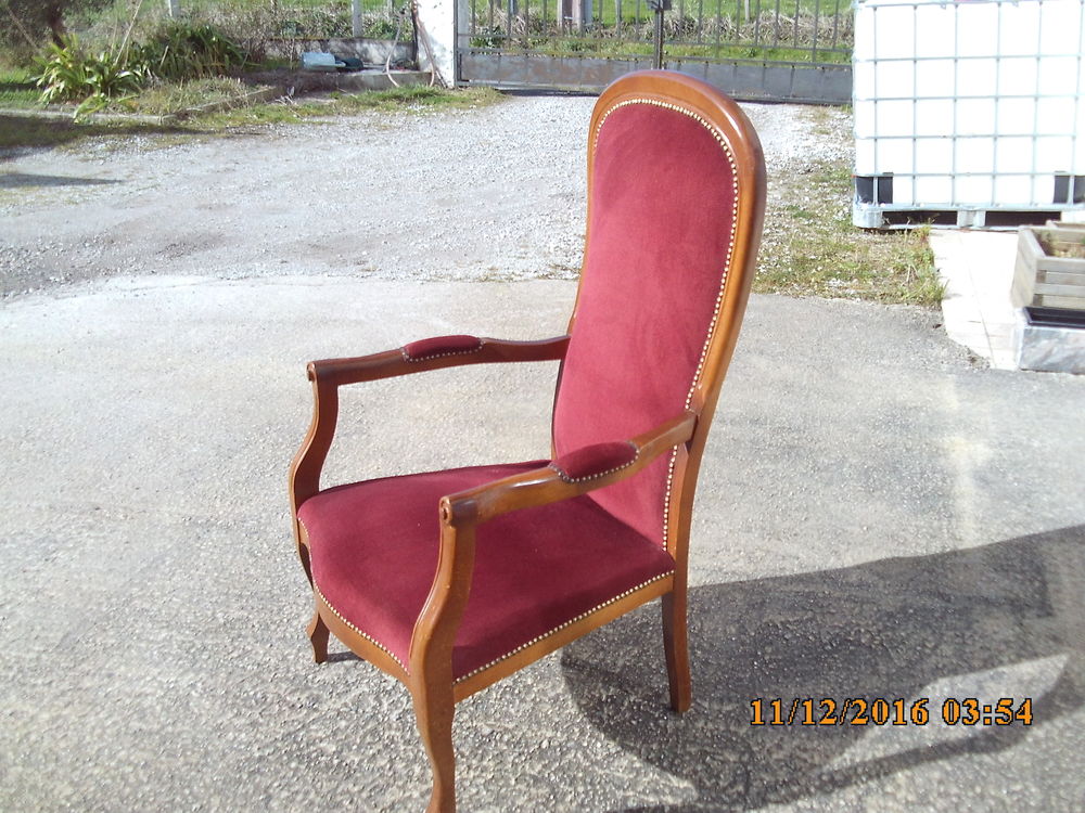 FAUTEUIL VOLTAIRE rouge / grenat Meubles