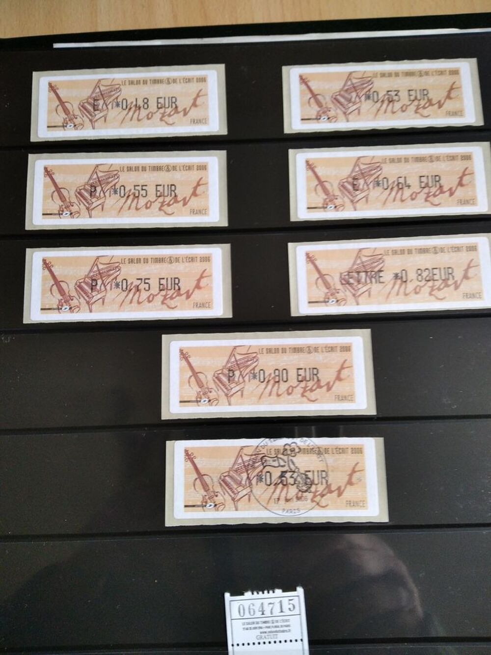 TIMBRES DE DISTRIBUTEURS 