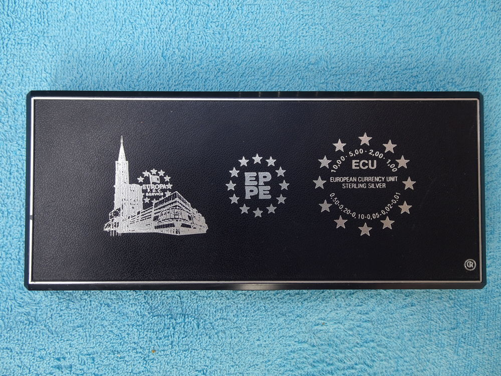 Coffret &eacute;cus argent europ&eacute;ens . 