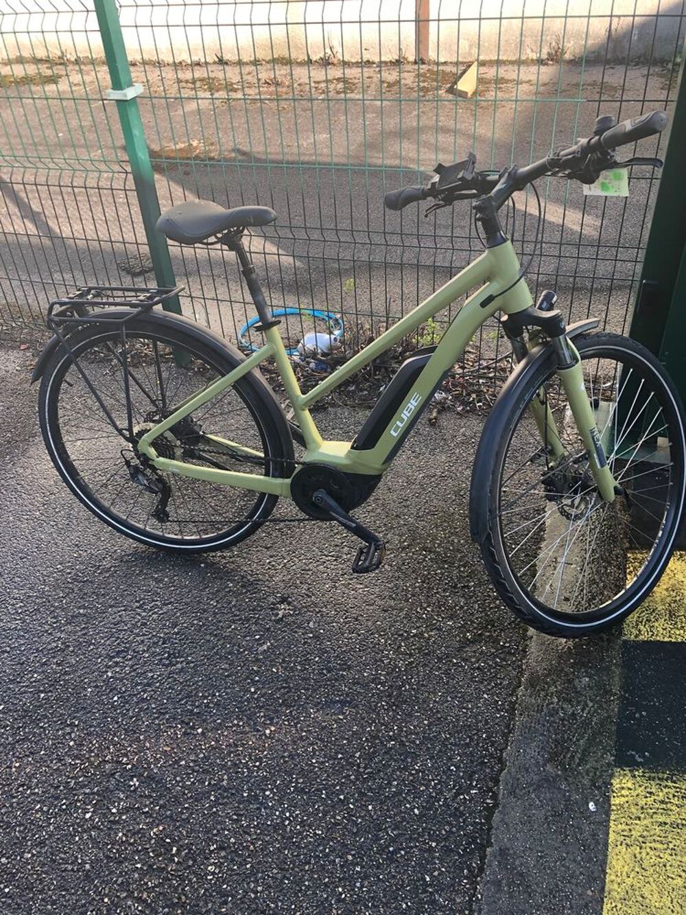 V&eacute;lo &eacute;lectrique cube Vélos
