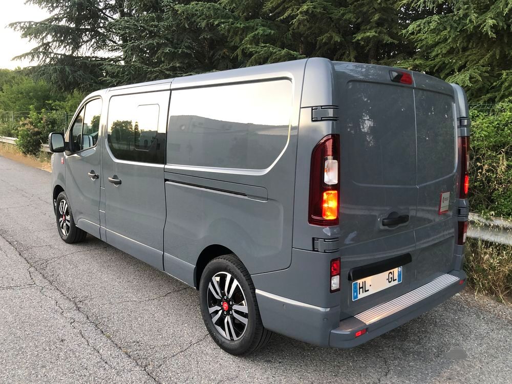 Trafic L2H1 6 PLACES 170 DCIBVA 9 EXCLUSIVE RED EDITION TVA RECUP 2026 occasion 69006 Lyon