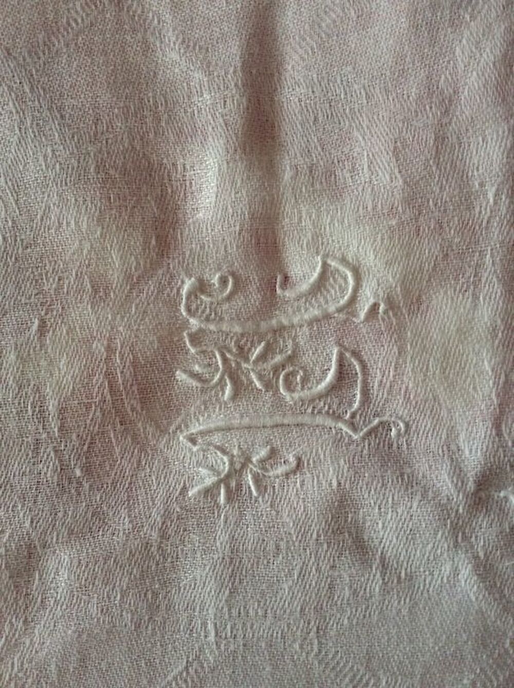 Jolie nappe ancienne et ses 10 serviettes Décoration
