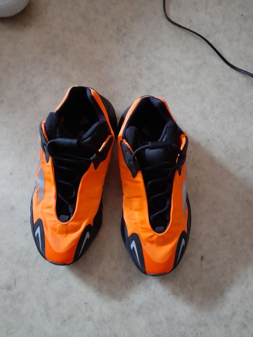 Adidas 700 Sports