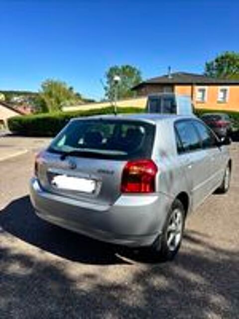 Corolla 110 D-4D Linea Sol 2002 occasion 57330 Hettange-Grande