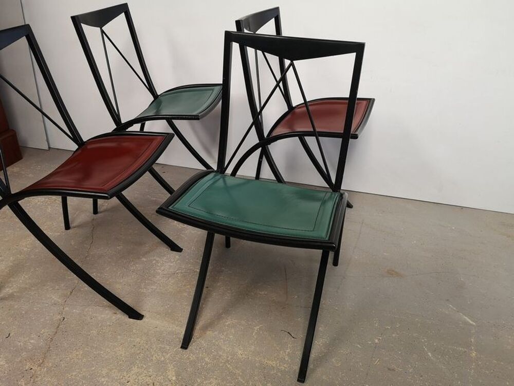 Quatre chaises design vintage Meubles