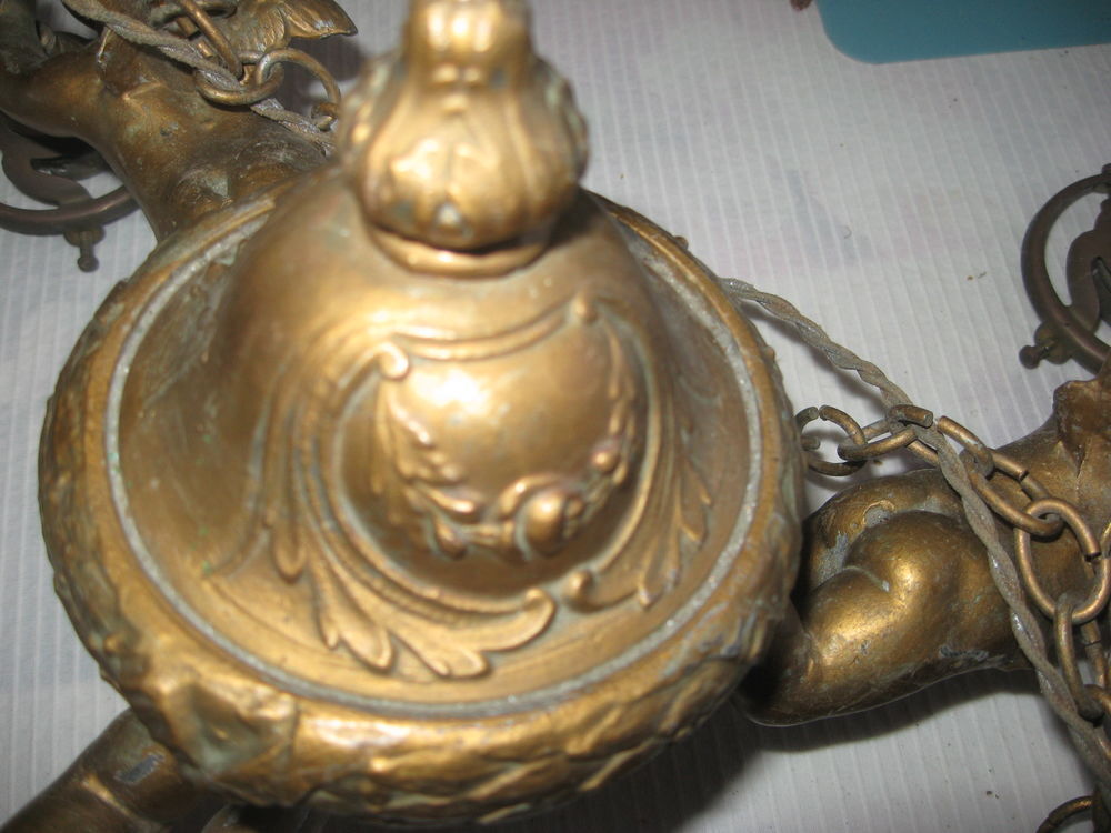 ancien lustre 3 putti avec abat jour tulipe Décoration