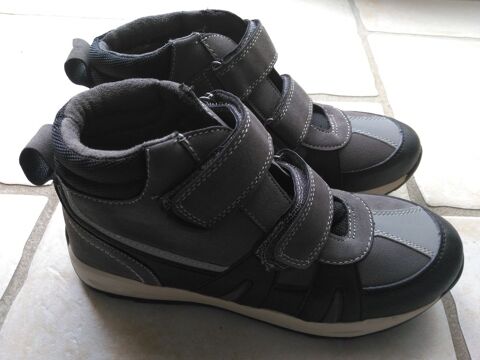 Chaussures enfant T37 NEUVE 32 Breuillet (91)