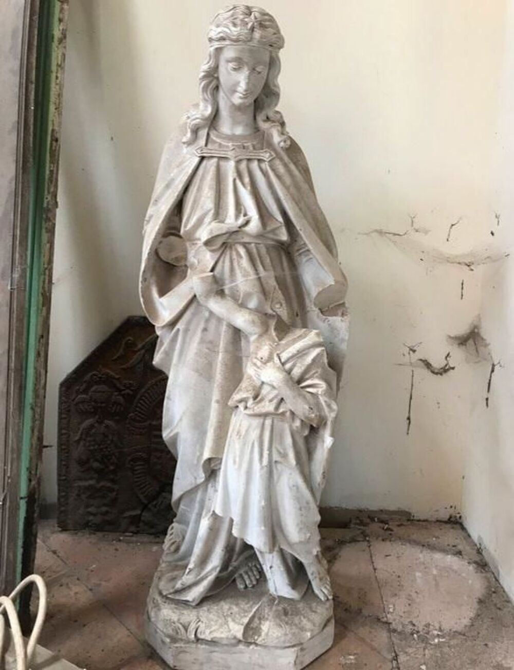 Cherche statue de pierre ou de fonte Jardin