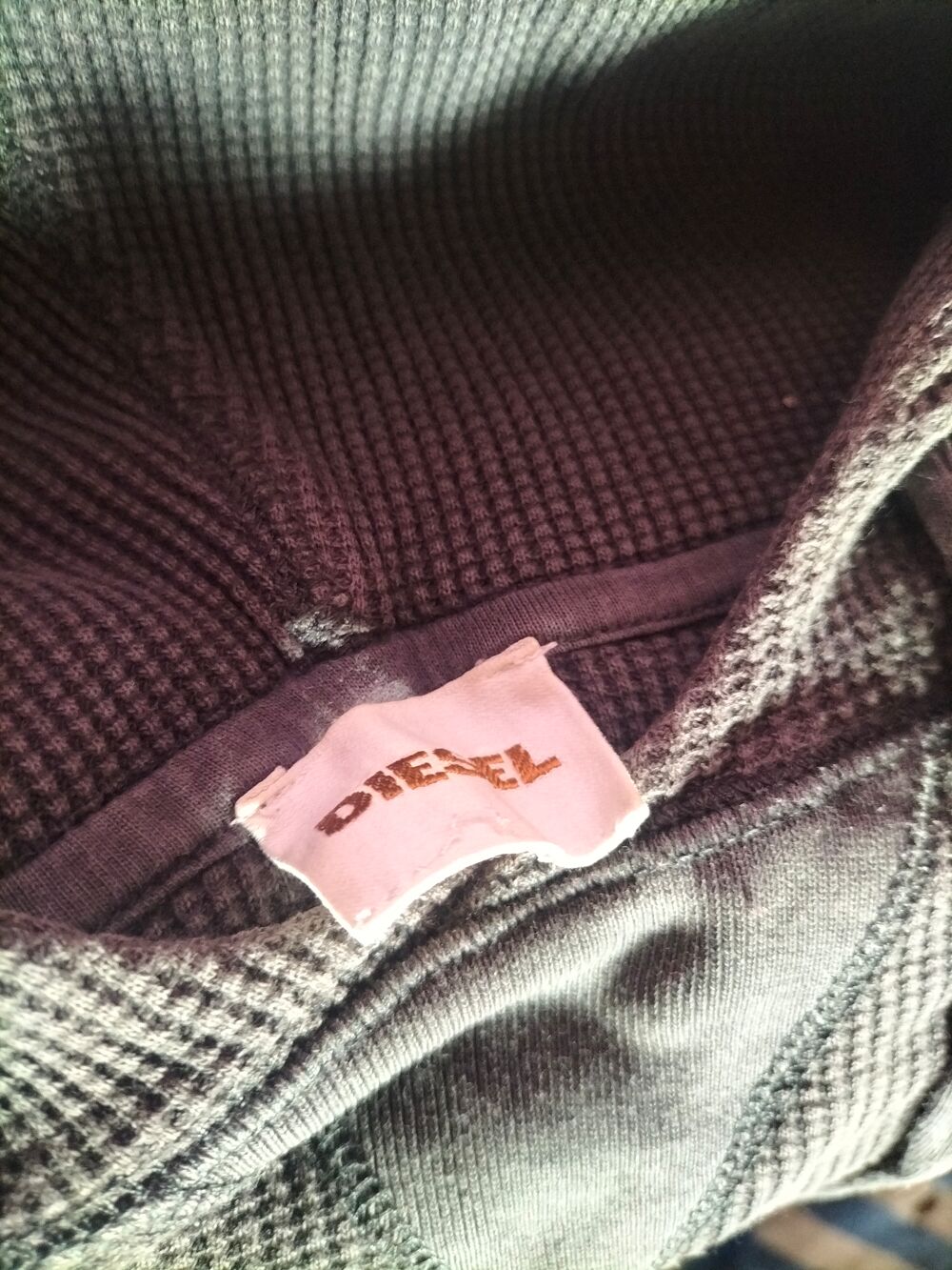 Pull a capuche diesel Coton taille M tr&egrave;s bon &eacute;tat Vêtements