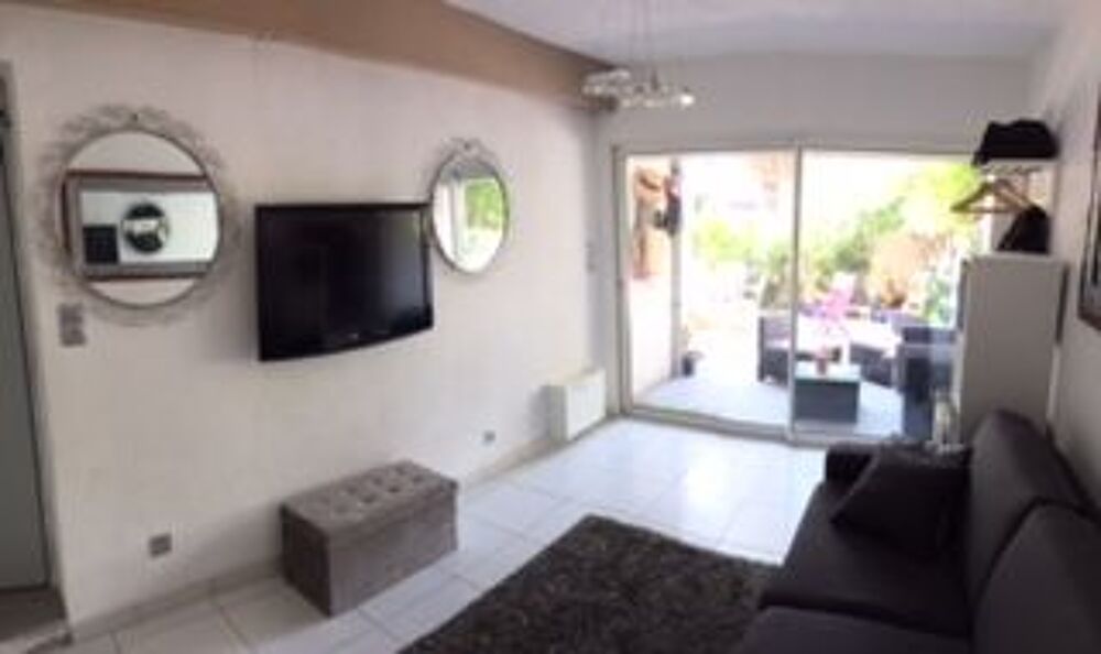  Très beau studio SAINT-MANDRIER-SUR-MER (VAR) Provence-Alpes-Côte d'Azur, Saint-Mandrier-sur-Mer (83430)