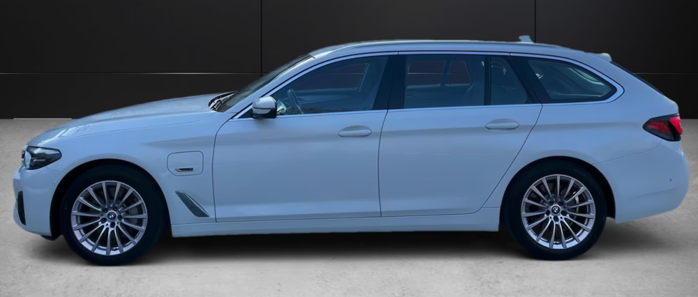S&eacute;rie 5 Touring 530e TwinPower Turbo 292 ch BVA8 Luxury 2022 occasion 59000 Lille