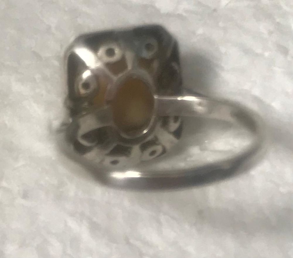 Bague ancienne en ARGENT cabochon en ivoire et marcassites Bijoux et montres