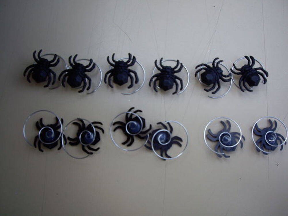 Accessoires Fantaisie pour Cheveux - Neufs Bijoux et montres