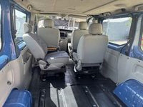Trafic Passenger 1.9 dCi 100 Expression 2006 occasion 33450 Montussan