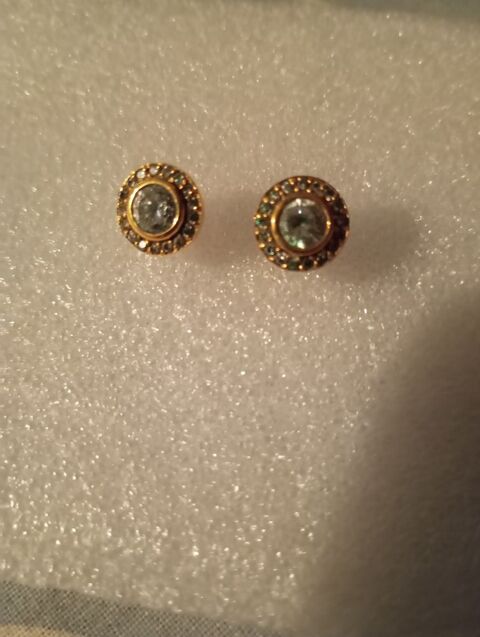 Boucles d'oreilles plaqué or Fausses pierres effet diamant 18 Pons (17)