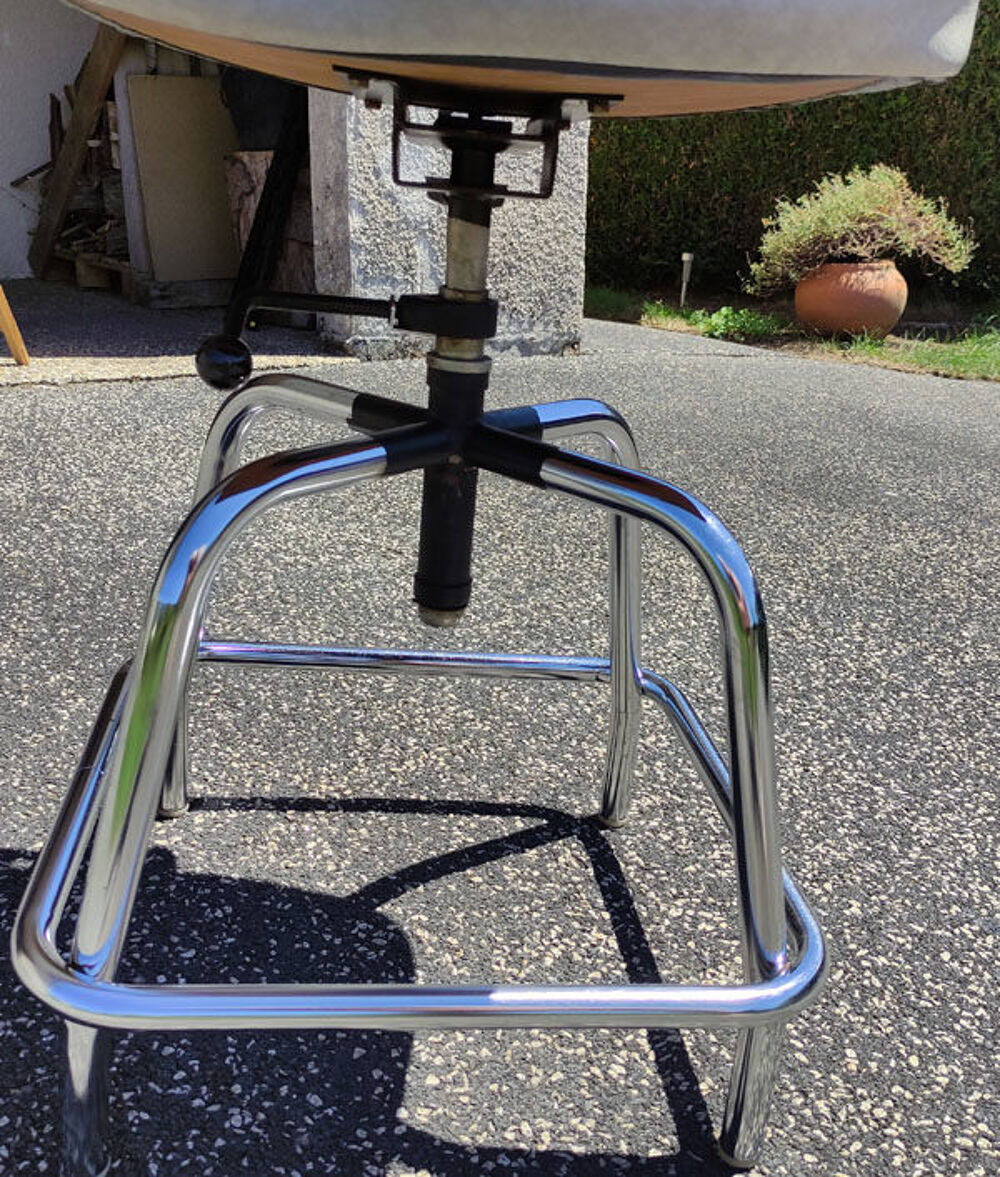 Chaise tabouret style industriel Meubles