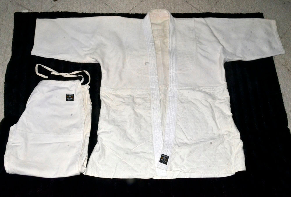Kimono White Tiger Sports