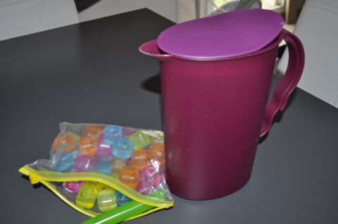 Carafe d'eau  Tupperware  10 cuisses (71)