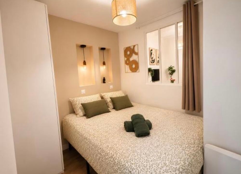 Location Appartement Superbe T2 meublé 50 m² baigné de lumière ? Quartier Saint-M Rouen