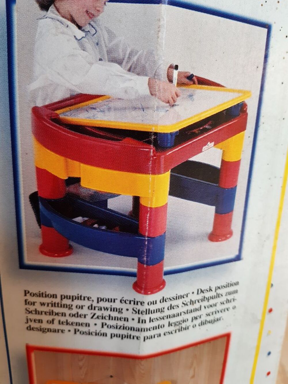 Bureau Multi-activit&eacute;s MONNERET multicolore + 3 ans. Mobilier enfants