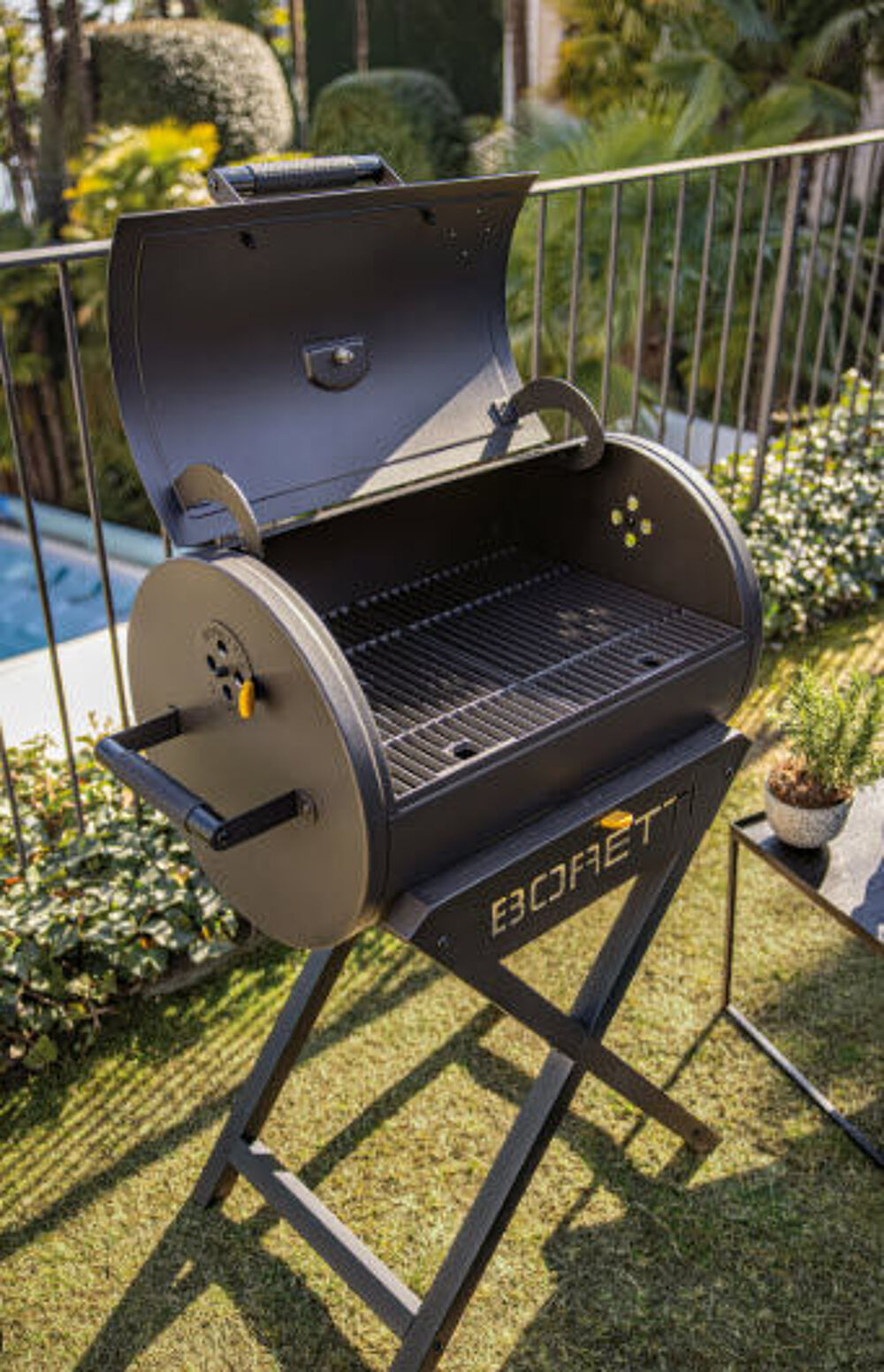 Barbecue &agrave; Charbon de Bois - Grand mod&egrave;le. Electroménager
