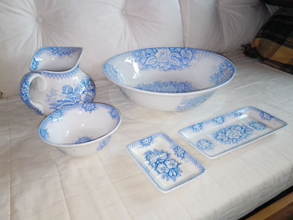 ENSEMBLE DE TOILETTE ANCIEN JARDINIERE Décoration