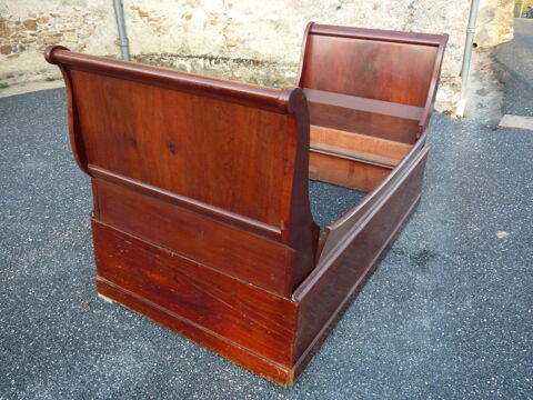 Lit bateau pliant Charles X ou lit d'alc�ve XIX si�cle 165 Castres (81)