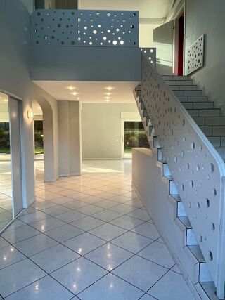  Maison � vendre 9 pi�ces 300 m�