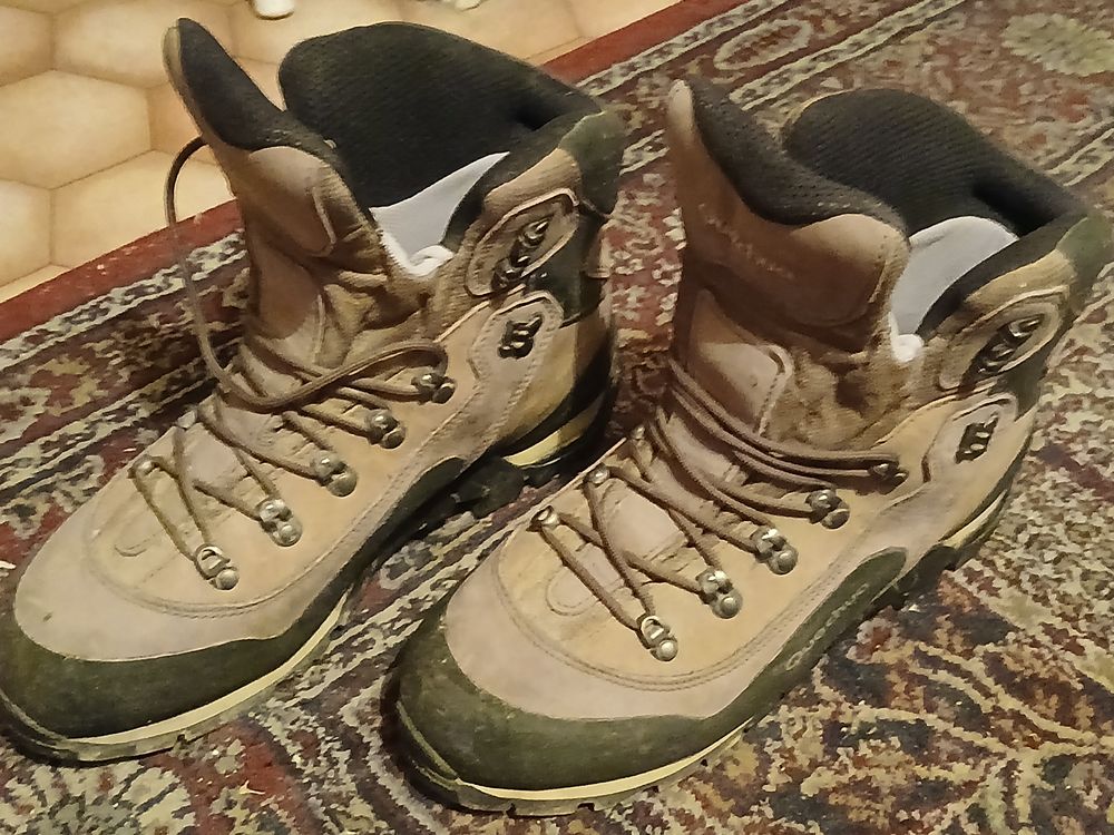 Chaussures trekking/randonn&eacute;e Sports