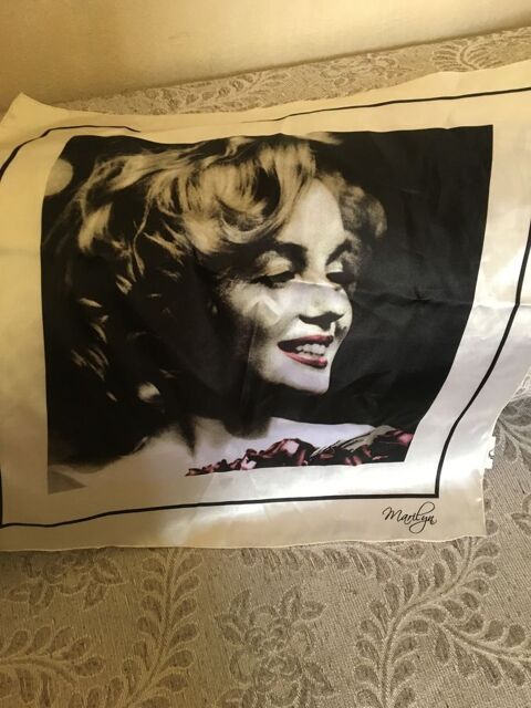 FOULARD MARILYN 20 Nice (06)
