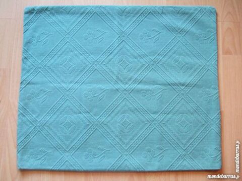 2 housses de coussin 66 x 55 cm (neuves) 15 Saint-Martin-le-Beau (37)