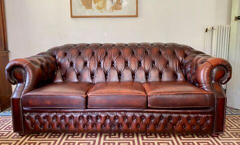 Canapé Chesterfield Windsor Classic Centurion Furniture 2950 Lamalou-les-Bains (34)