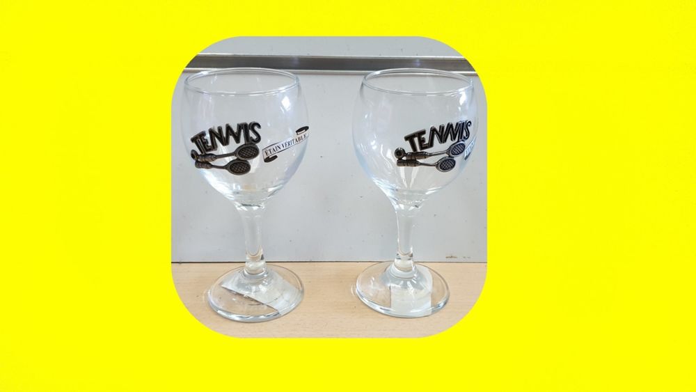 2 verres a vin relief &eacute;tain v&eacute;ritable TENNIS Neuf 