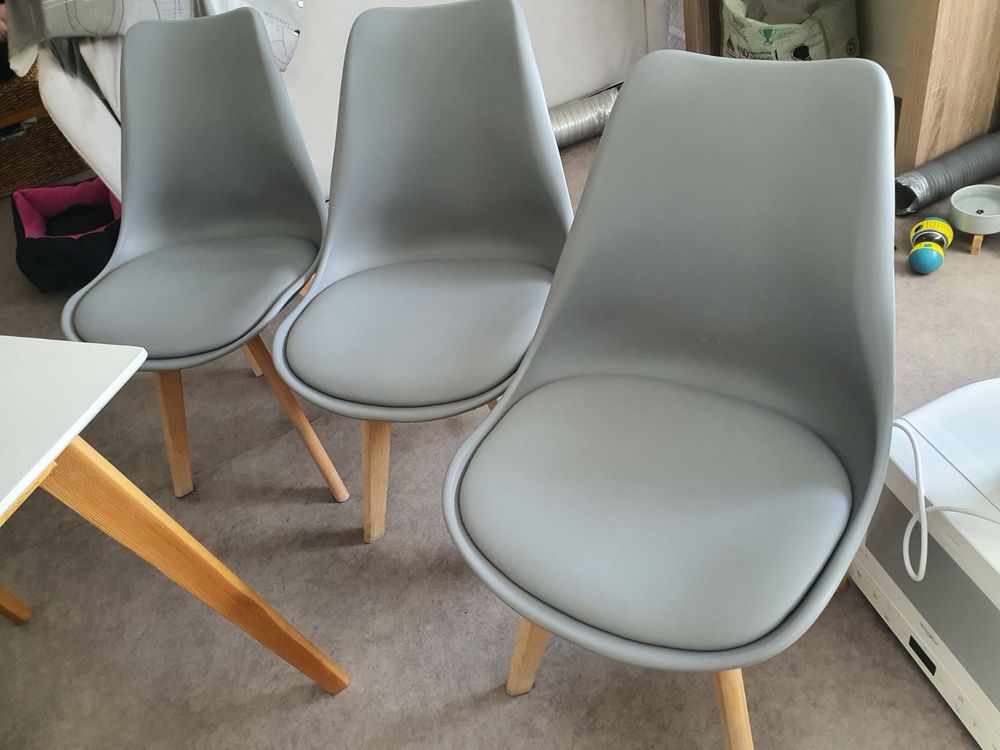 Table + 3 chaises Meubles