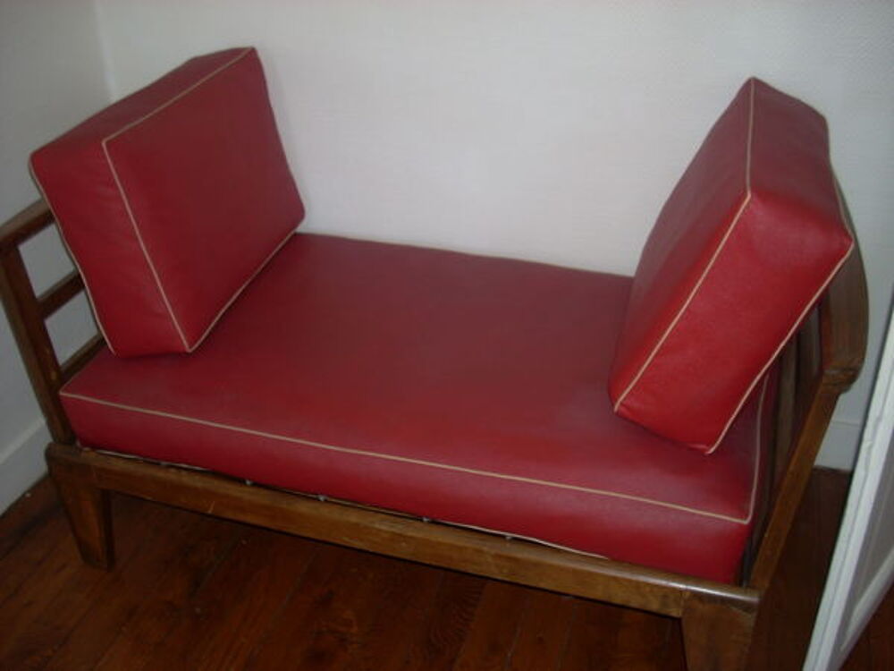 CANAPE CUIR AN 50 60 400€ CONVERTIBLE pi&egrave;ce unique Meubles