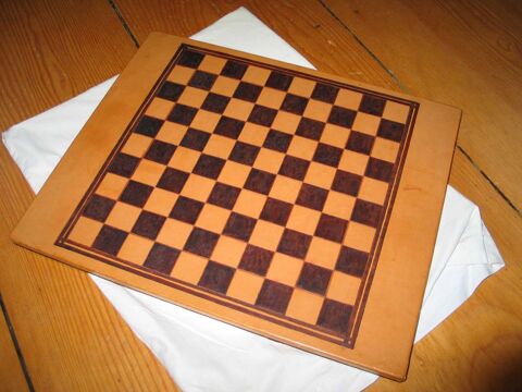 Plateau artisanal jeux de dames ET d'échecs 14 Strasbourg (67)