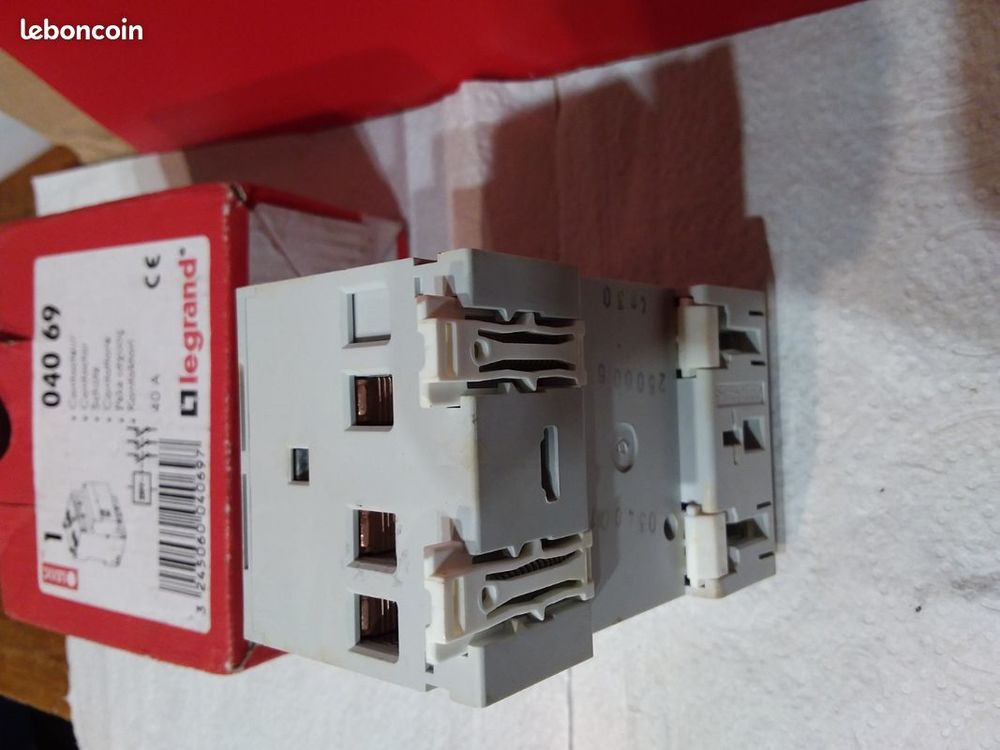 acteur de puissance bobine 230 V~ Lexic - 3P - 400 V~ - 40 A Bricolage
