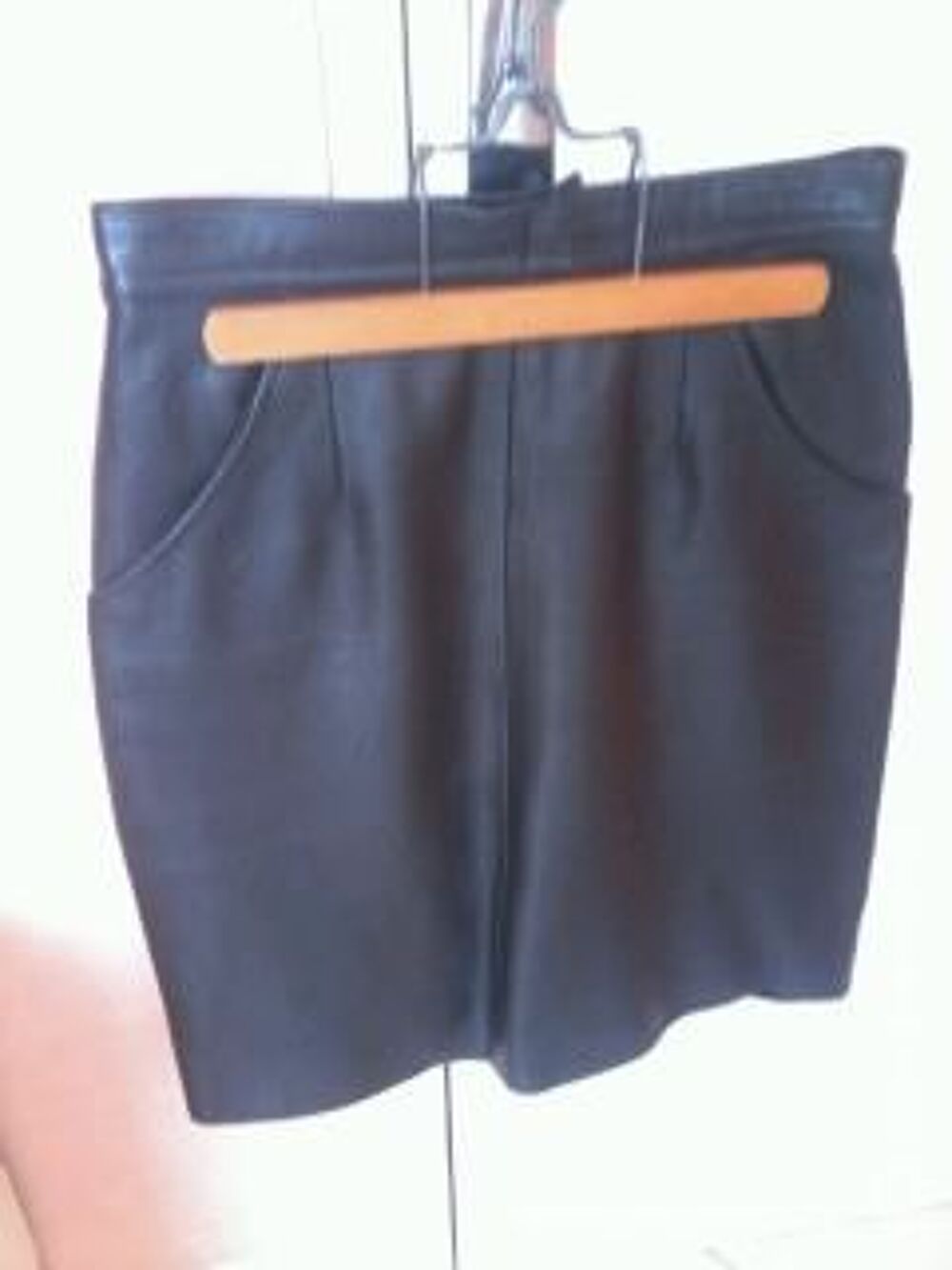 JUPE CUIR doubl&eacute;e Vêtements