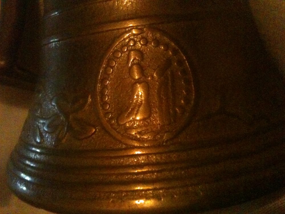 Cloche murale ancienne laiton Décoration