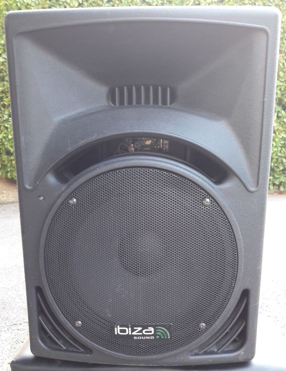 Lots de 2 enceintes IBIZA 500 Watts
Double amplification Instruments de musique