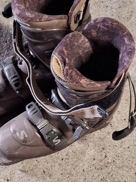 Chaussures de ski alpin salomon 25 Grenoble (38)