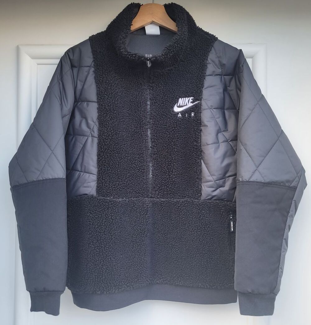 Veste d'hiver matelass&eacute;e / polaire Nike Air. V�tements