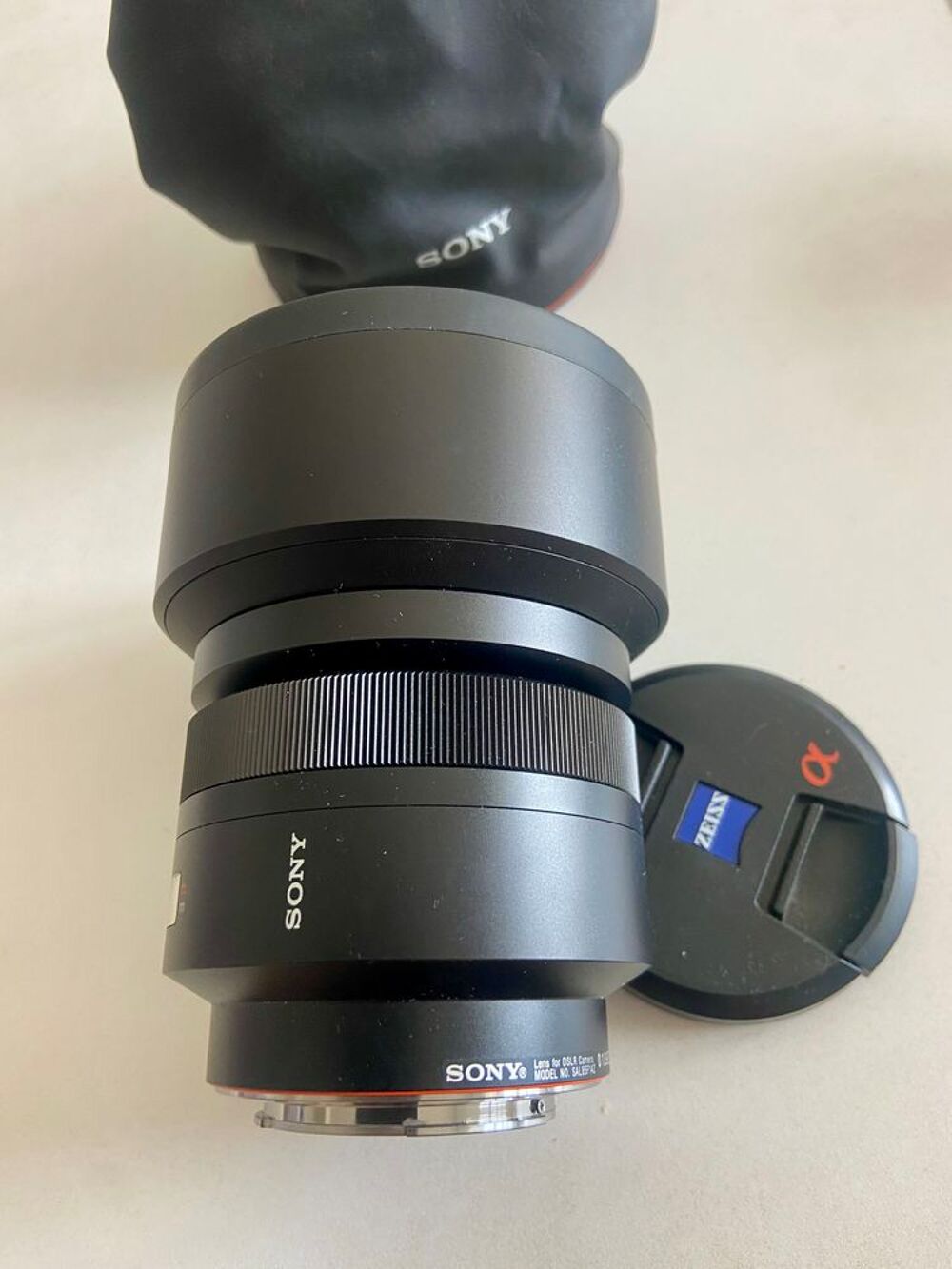 Objectif Sony 1,4/85 monture A Photos/Video/TV