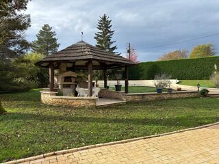  Maison � vendre 8 pi�ces 243 m�