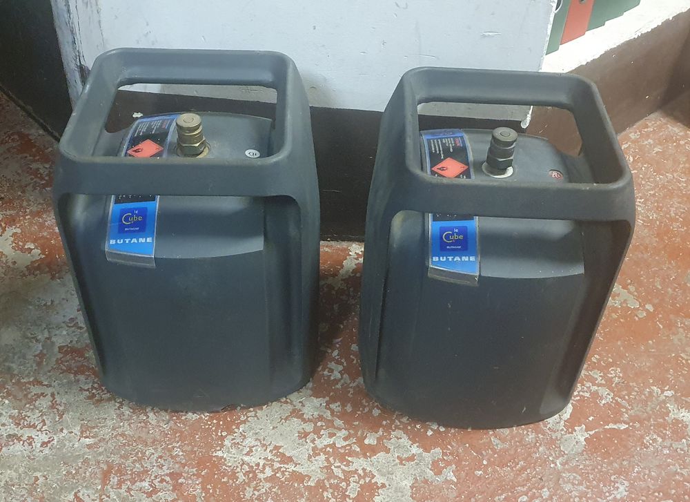 Bouteille de gaz CUBE BUTAGAZ 6kg vide Bricolage