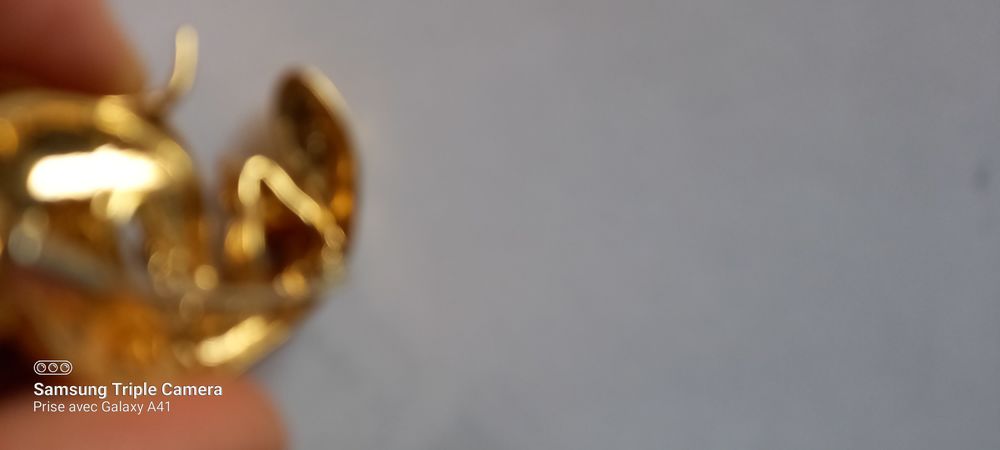 Broche or 18k 17gr rubis et brillants
Teckel Bijoux et montres